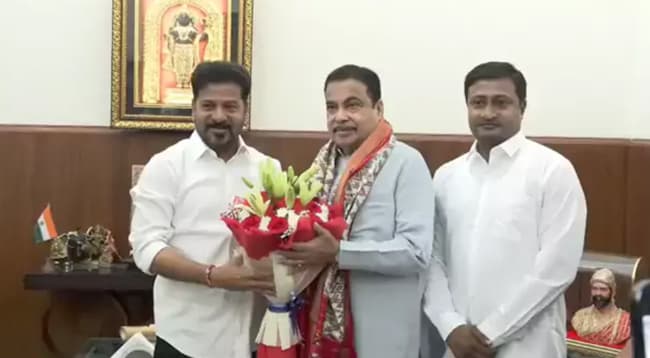 ఆర్ఆర్ఆర్ ఉత్త రభాగం పనులుప్రారంభించాలి... సీఎం రేవంత్